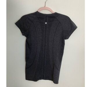 Lululemon Swiftly Tech Short sleeve shirt